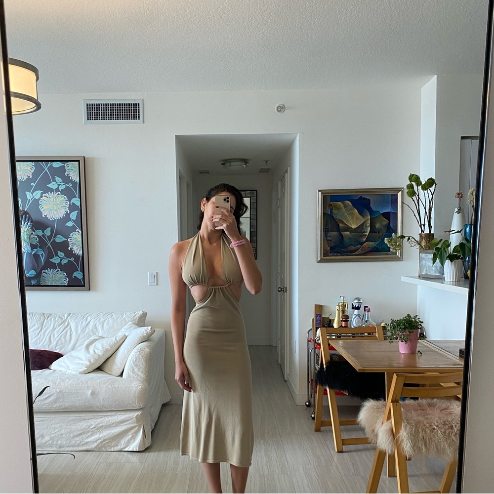 AYA MUSE GIADA DRESS WORN ONCE! Almost new condition. Beautiful taupe color